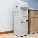 Lưu ý sử dụng và vệ sinh cây nước nóng lạnh Lưu ý sử dụng và vệ sinh cây nước nóng lạnh